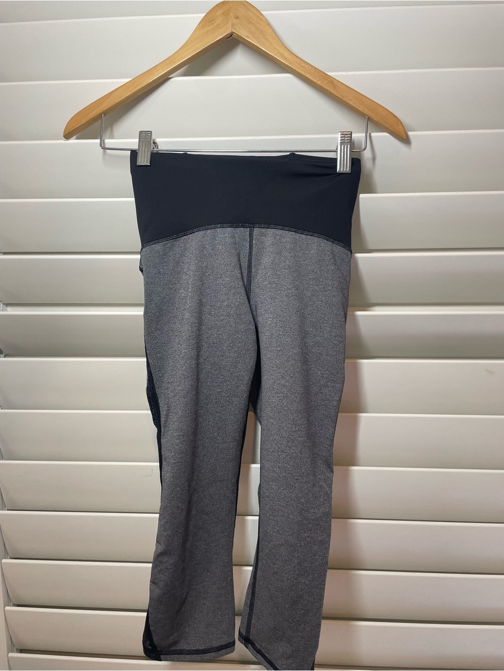Lululemon Women’s Active Knee High Leggings - Comfortable Stretch Bottoms